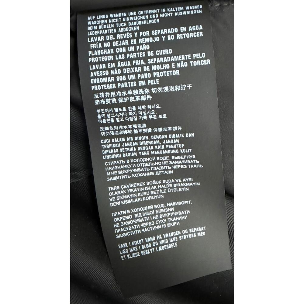 Prada Re-Nylon Black Pants - Picture 16 of 16